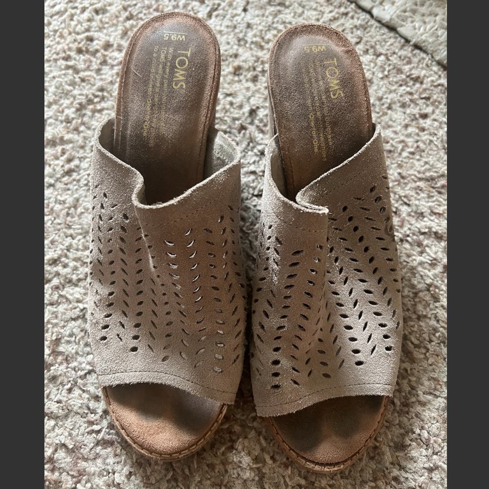 TOMS Slip on Heels